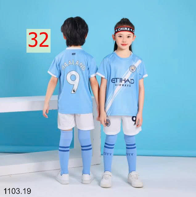 26HA1103.19 - BỘ THỂ THAO CHO BÉ YÊU