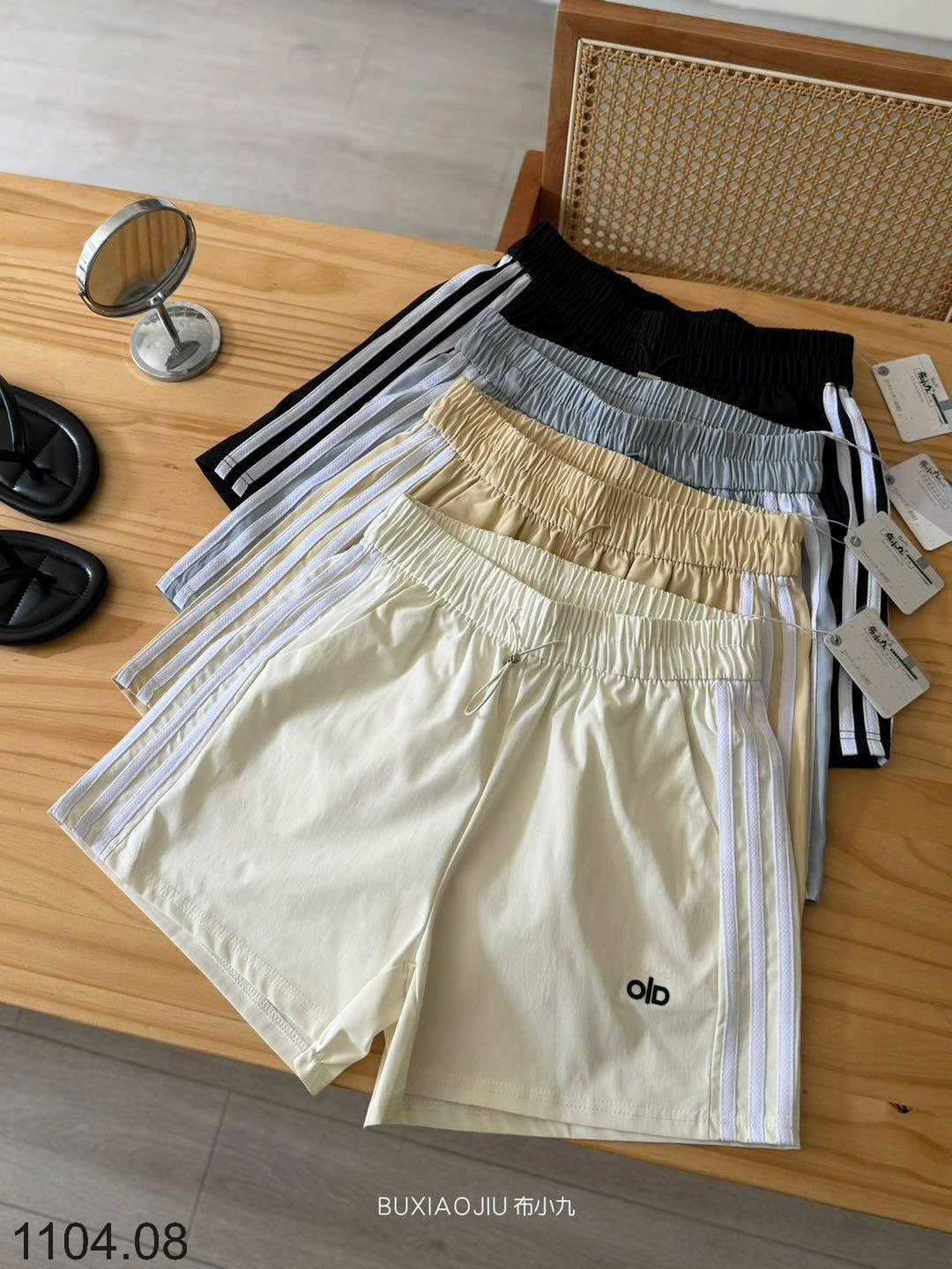 26HA1104.08 - QUẦN SHORT THỂ THAO BU XIAOJIU CHO NỮ