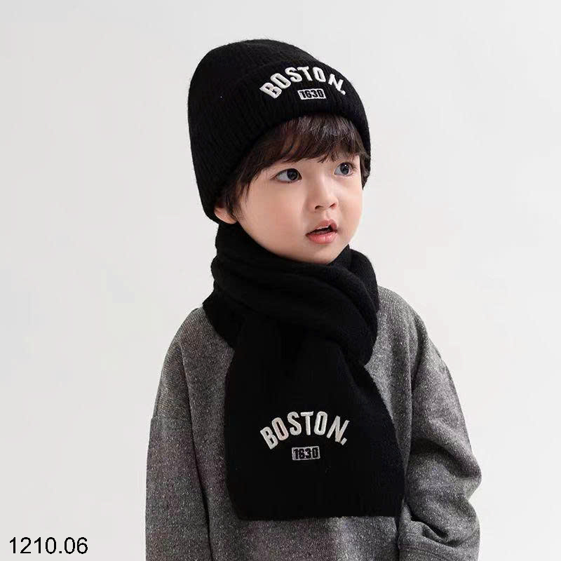 26HA1210.06 - SET KHĂN VÀ MŨ LEN BOSTON CHO BÉ