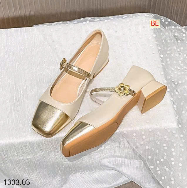 26HA1303.03 - GIÀY MARRY JANE ĐẾ VUÔNG HOA TRÀ