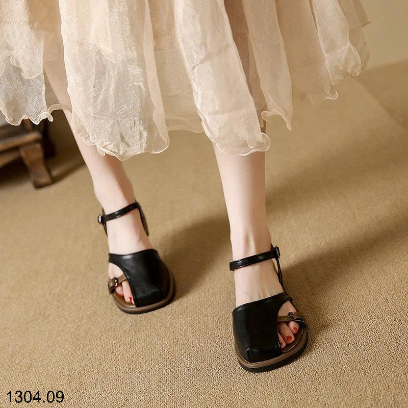 26HA1304.09 - GIÀY SANDAL ĐẾ BẰNG CHO NỮ