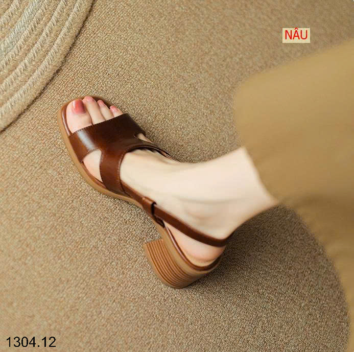 26HA1304.12 - SANDAL HỞ MŨI VUÔNG
