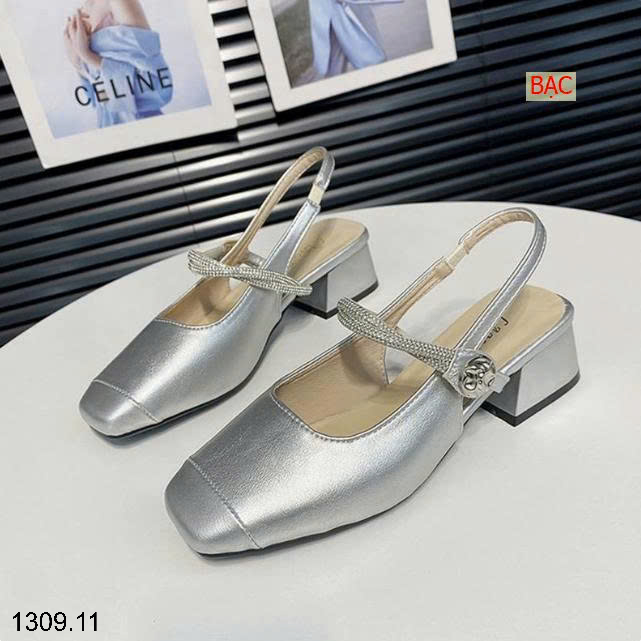 26HA1309.11 - GIÀY SANDAL ĐẾ VUÔNG THẤP