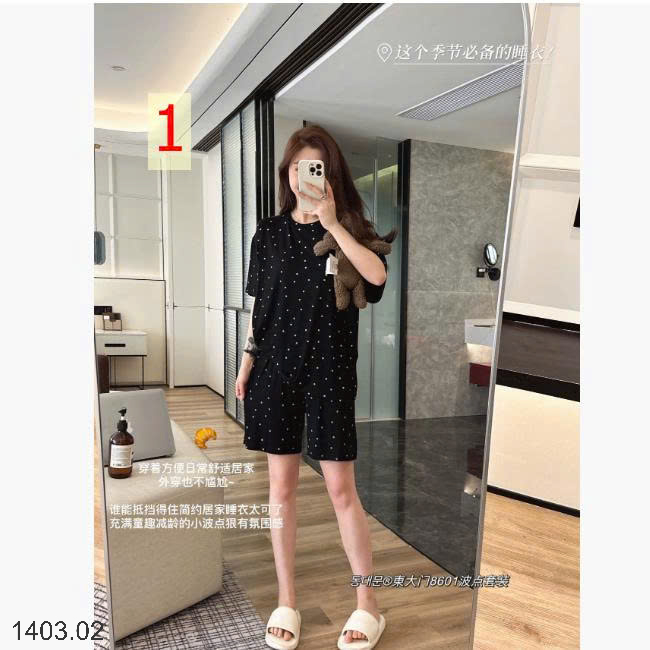 26HA1403.02 - BỘ ĐỒ NGỦ CHẤM BI KIỂU HÀN QUỐC DONGDAEMUN