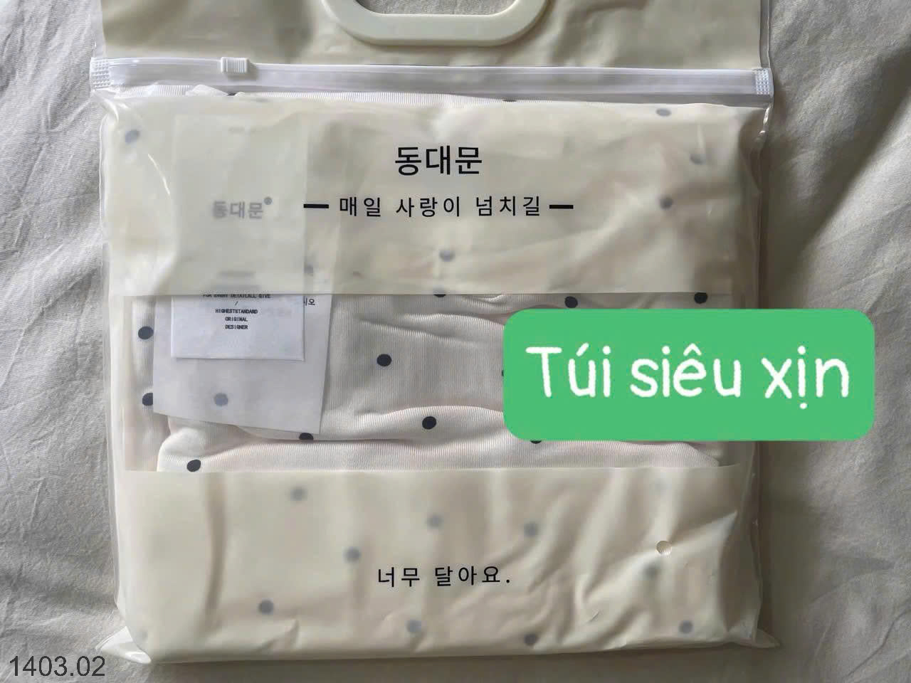 26HA1403.02 - BỘ ĐỒ NGỦ CHẤM BI KIỂU HÀN QUỐC DONGDAEMUN