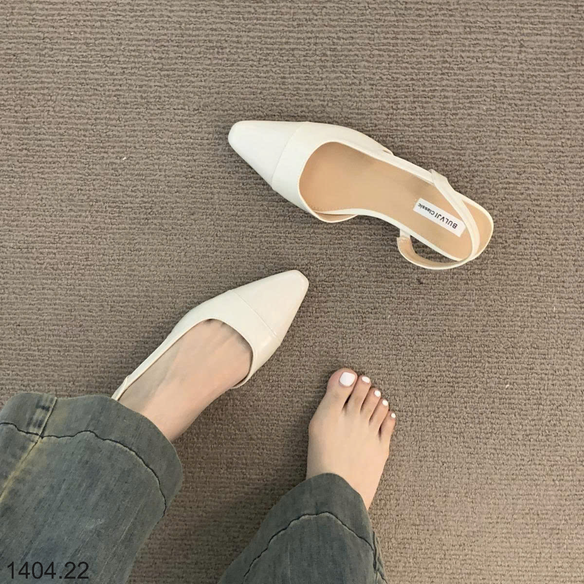 26HA1404.22 - GIÀY SANDAL ĐẾ THẤP MŨI KÍN