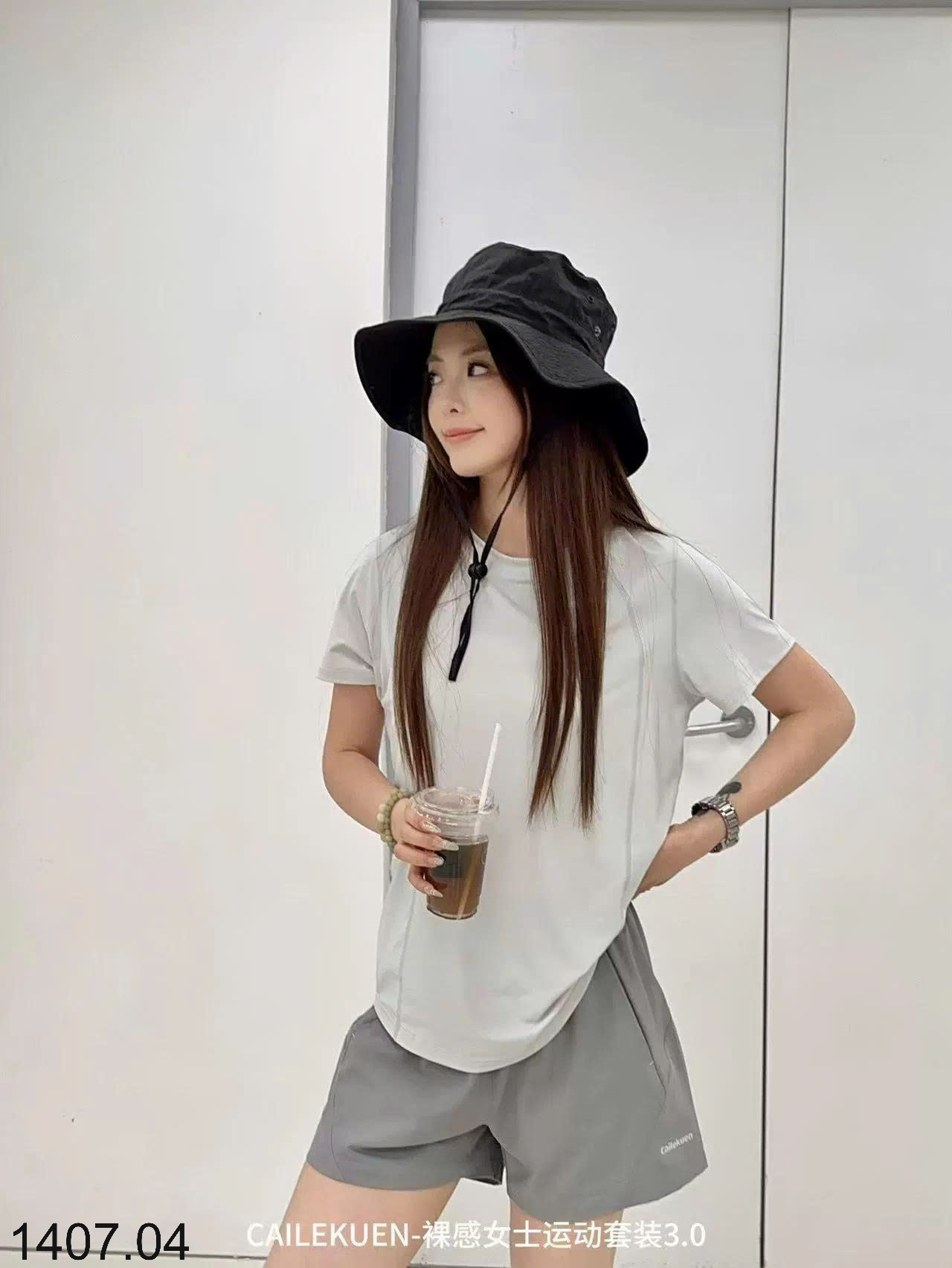 26HA1407.04 - BỘ THỂ THAO LỤA BĂNG CAILEKUEN