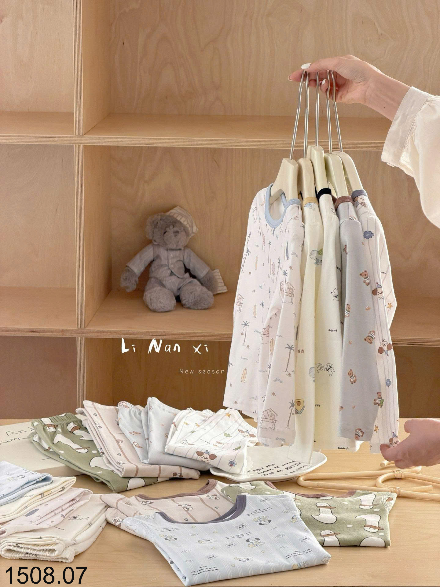 26HA1508.07 - BỘ THU ĐÔNG MẶC NHÀ CHO BÉ YÊU QUẢNG CHÂU