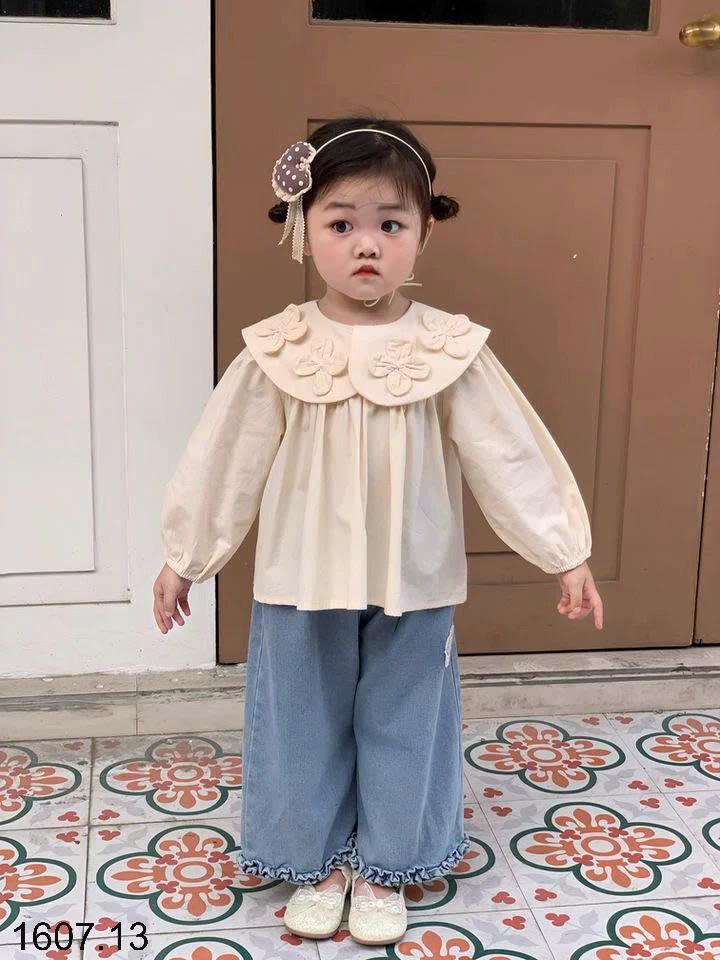 26HA1607.13 - ÁO SƠ MI CỔ PETER PAN BÉ GÁI