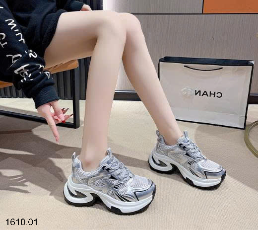 26HA1610.01 - GIÀY THỂ THAO TĂNG CHIỀU CAO CHO NỮ