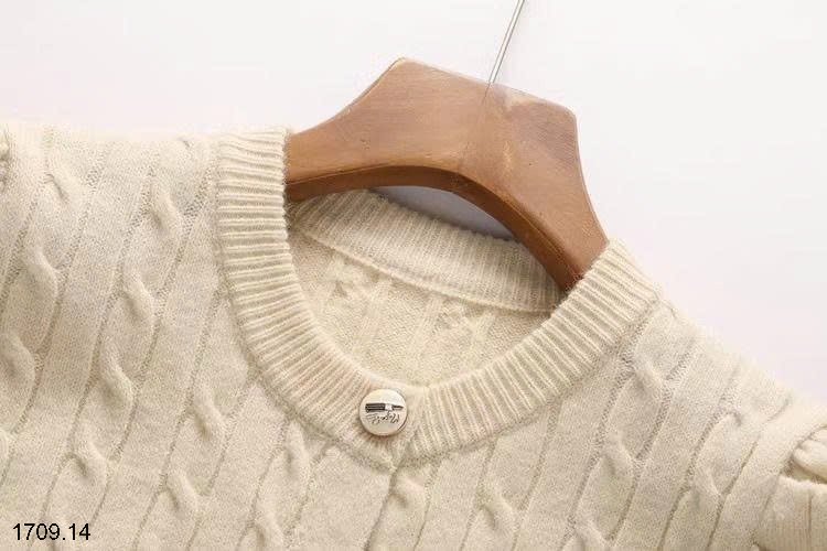26HA1709.14 - ÁO LEN CARDIGAN VẶN THỪNG THÊU HÌNH GẤU