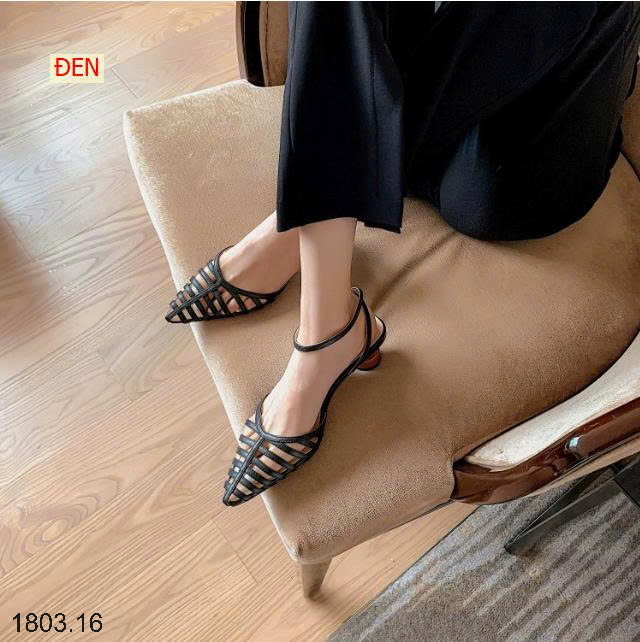 26HA1803.16 - SANDAL MŨI NHỌN ĐAN DÂY KIỂU PHÁP