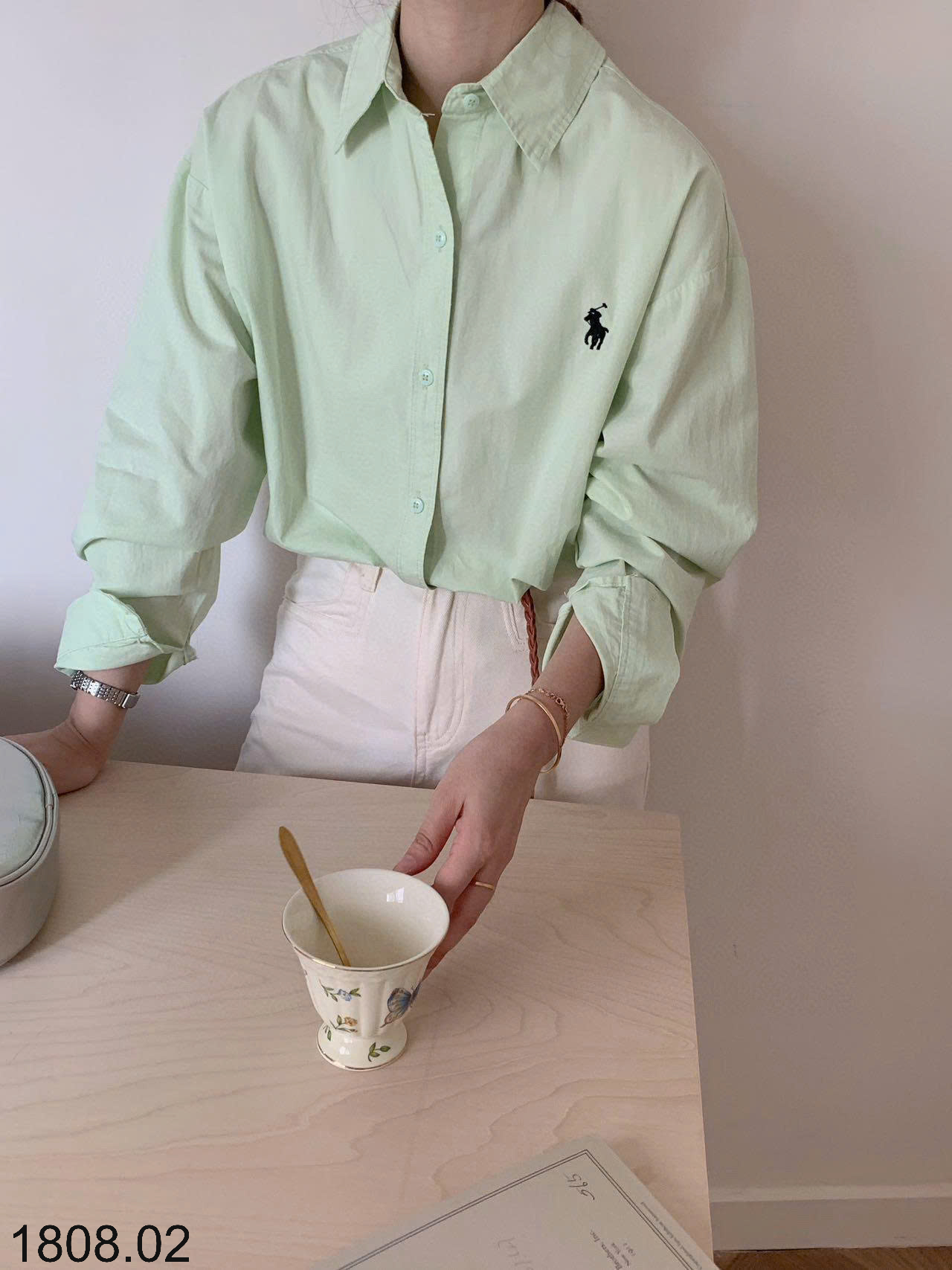 26HA1808.02 - SƠ MI DÀI TAY THÊU HÌNH NGỰA
