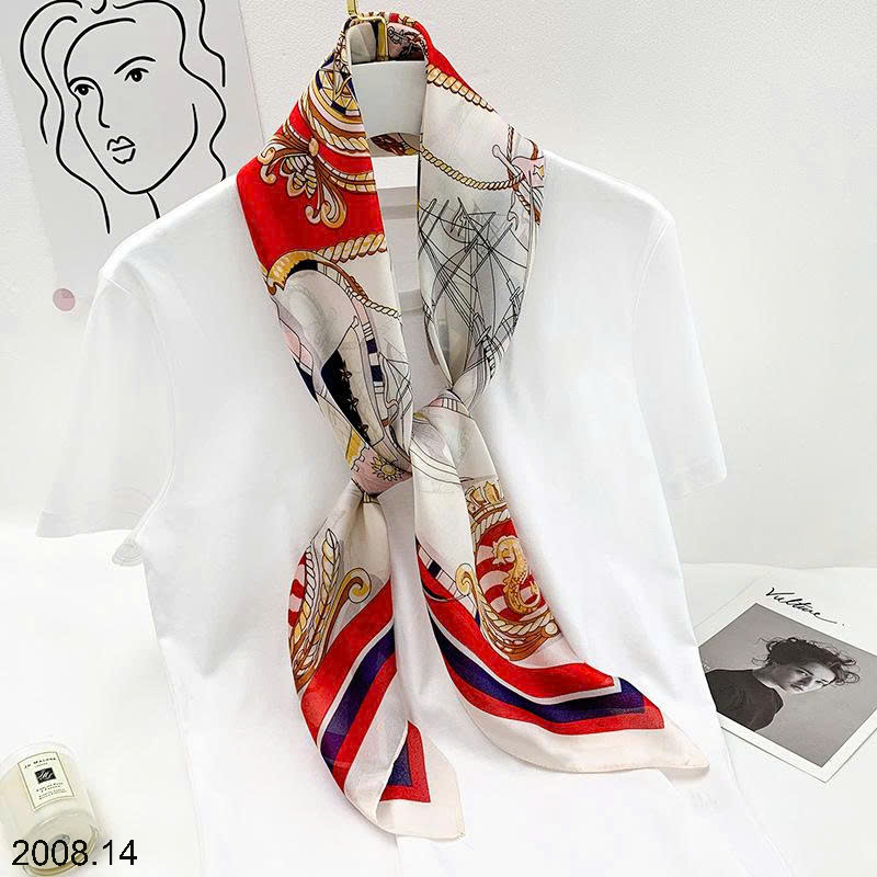 26HA2008.14 - SET 2 KHĂN LỤA VUÔNG QUÀNG CỔ