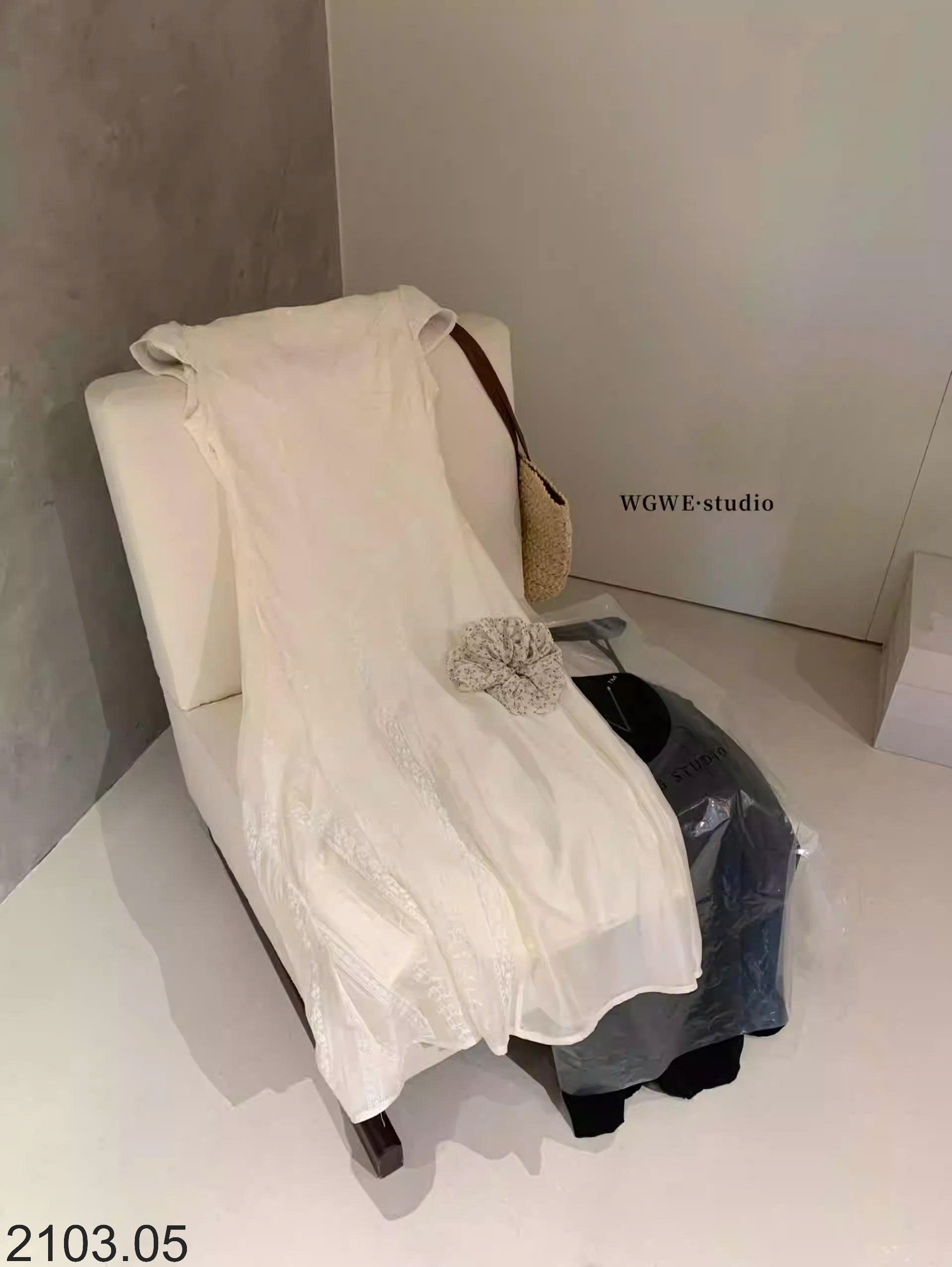 26HA2103.05 - VÁY TIỂU THƯ WGWE
