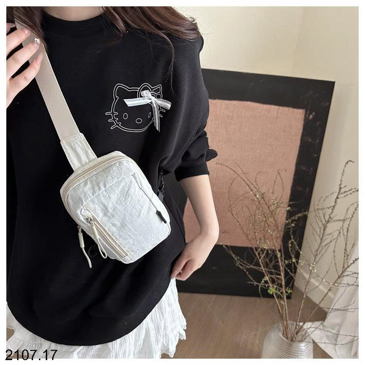 26HA2107.17 - TÚI ĐEO NGỰC THỜI TRANG
