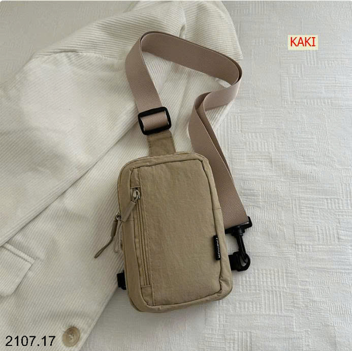 26HA2107.17 - TÚI ĐEO NGỰC THỜI TRANG