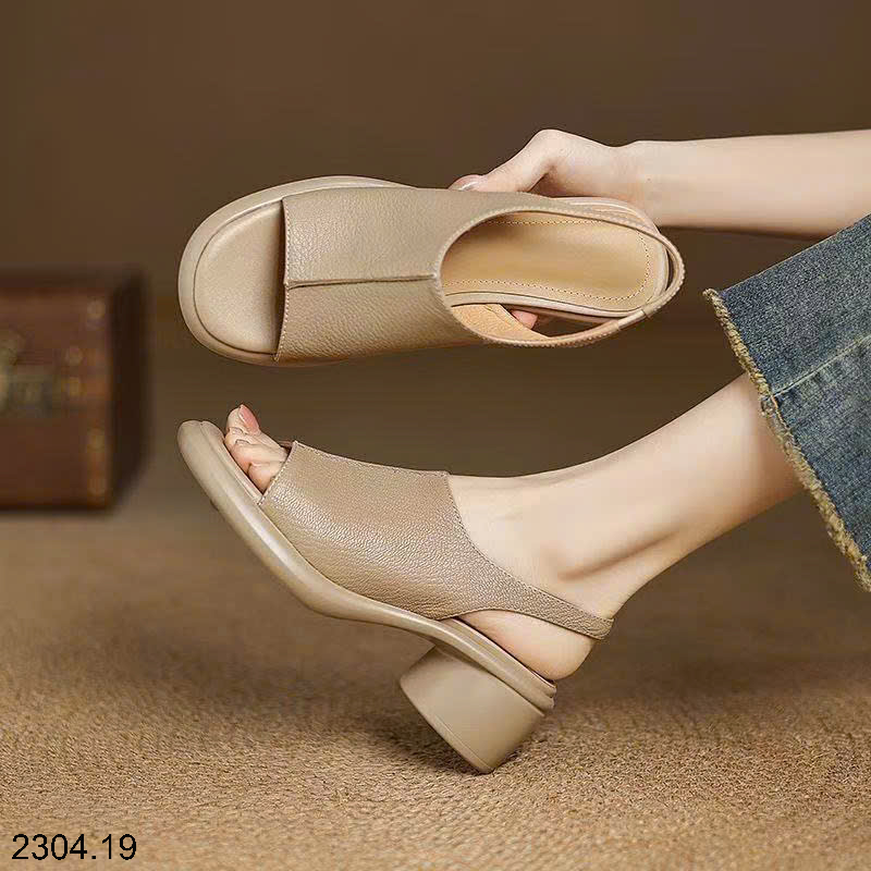 26HA2304.19 - SANDAL DA CHO NỮ