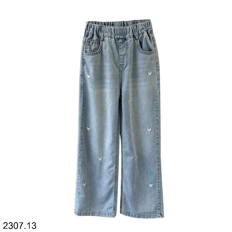 26HA2307.13 - QUẦN JEAN THÊU TIM SIZE ĐẠI BÉ GÁI