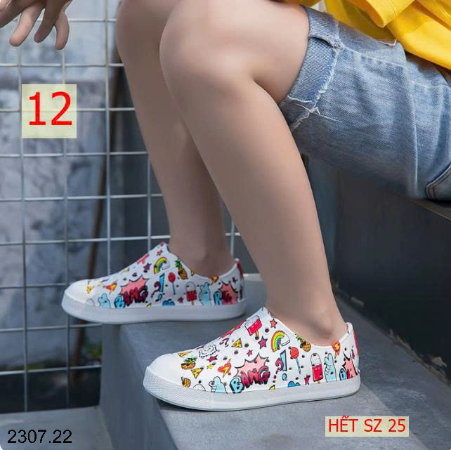 26HA2307.22 - GIÀY NATIVE CHO BÉ