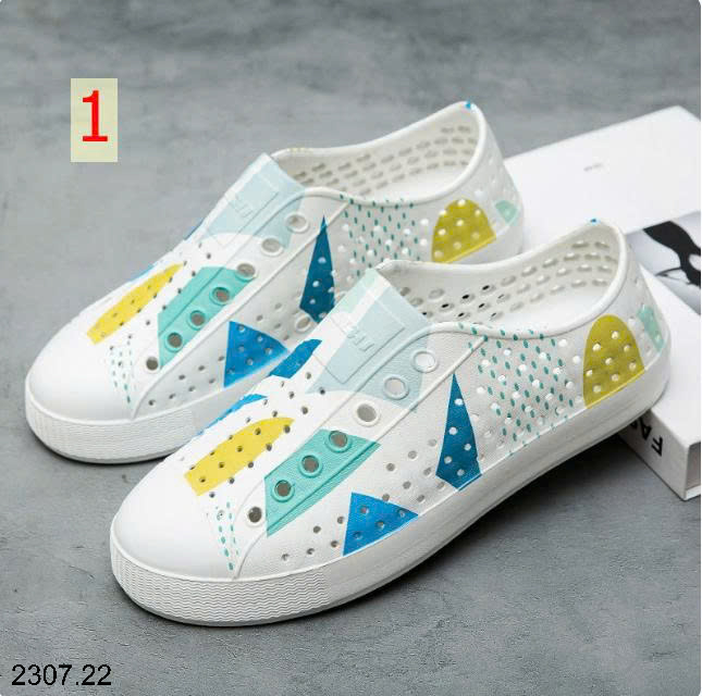 26HA2307.22 - GIÀY NATIVE CHO BÉ