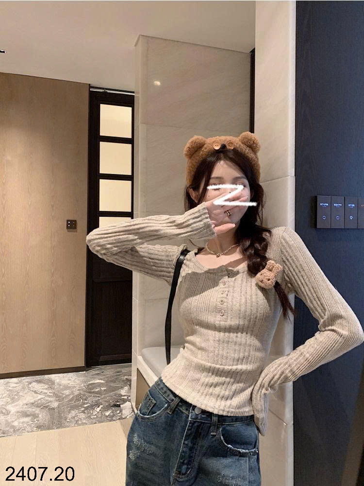 26HA2407.20 - ÁO LEN GÂN CÚC CỔ