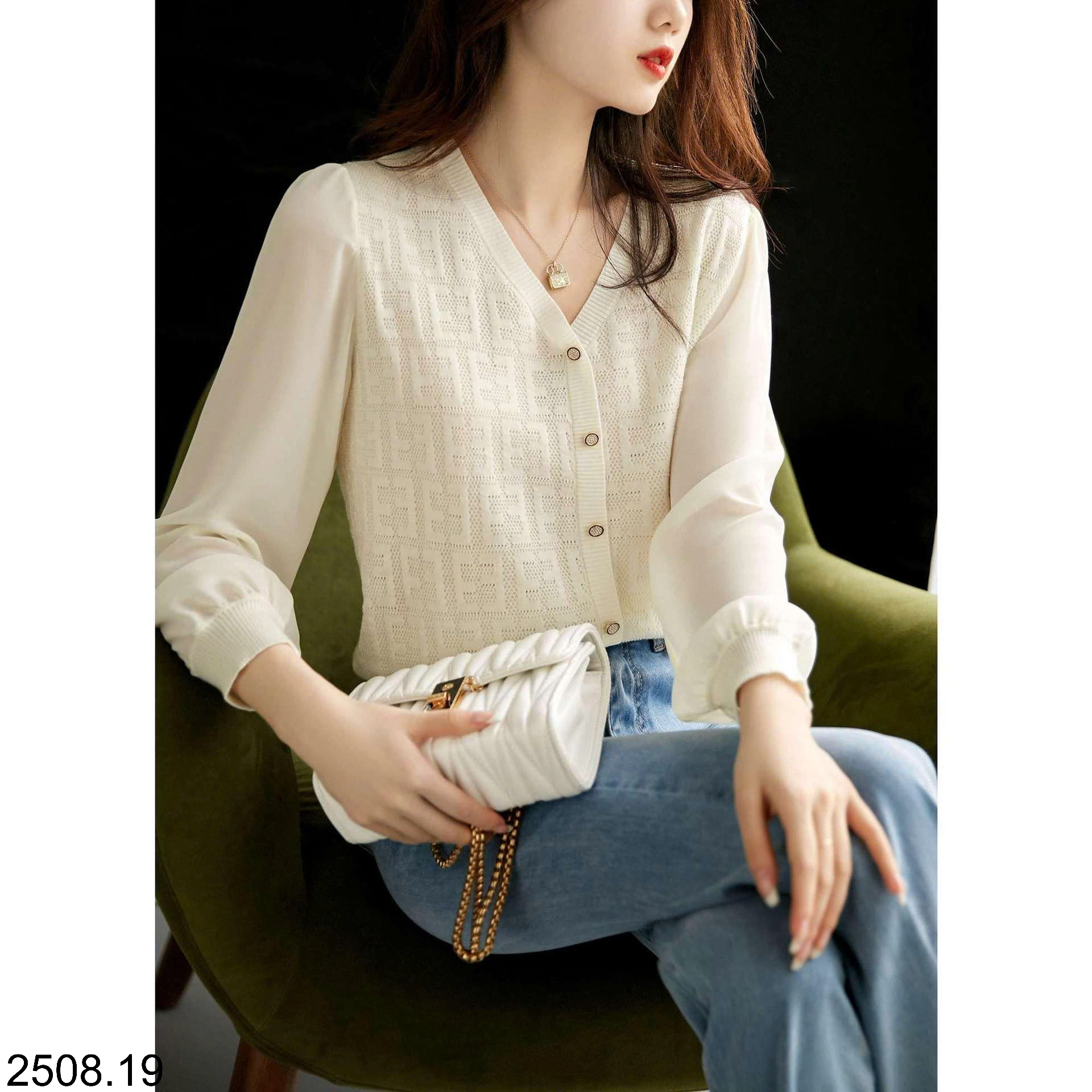 26HA2508.19 - ÁO DỆT KIM CỔ V PHỐI TAY VOAN