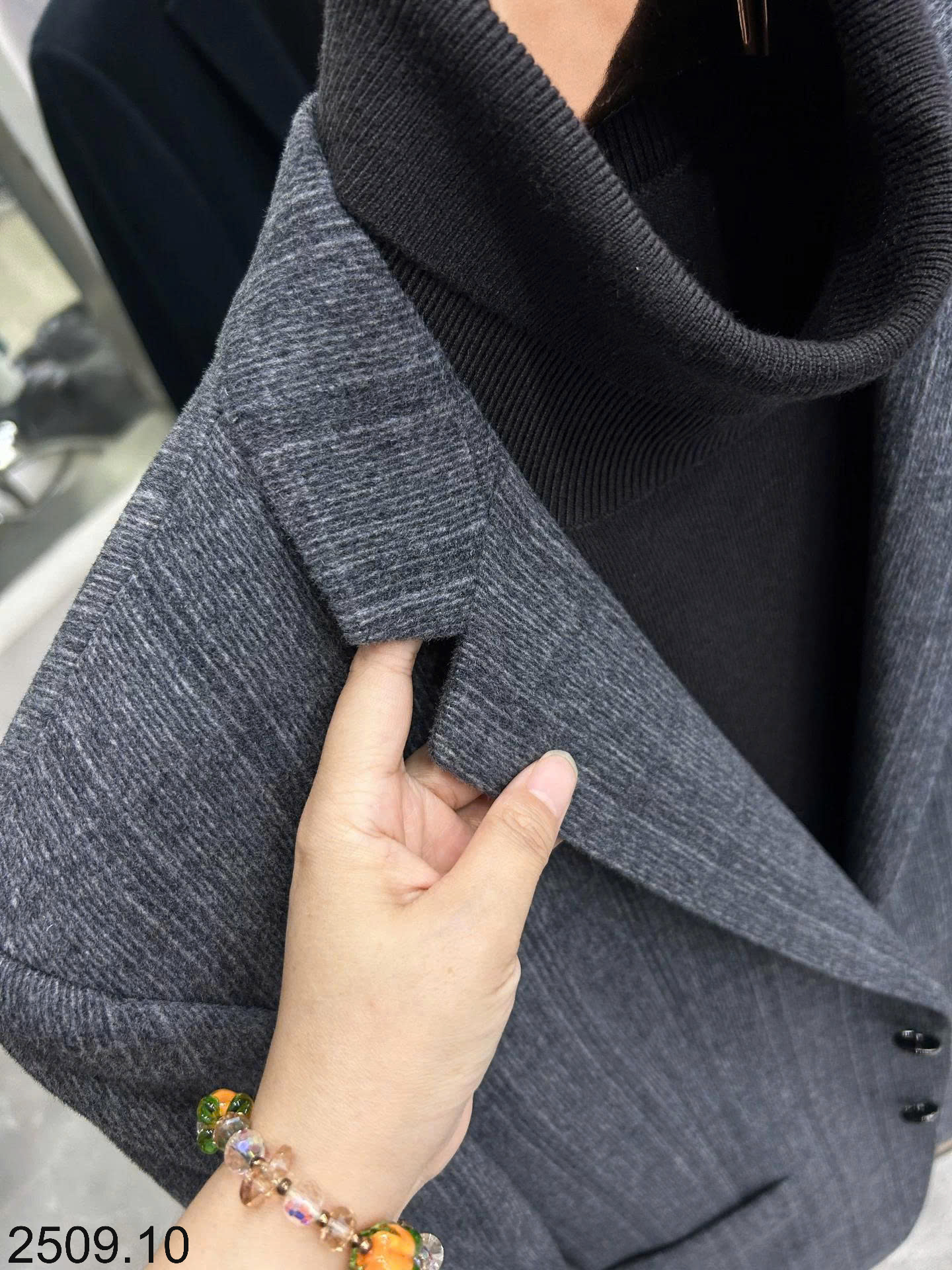 26HA2509.10 - ÁO KHOÁC VEST NAM