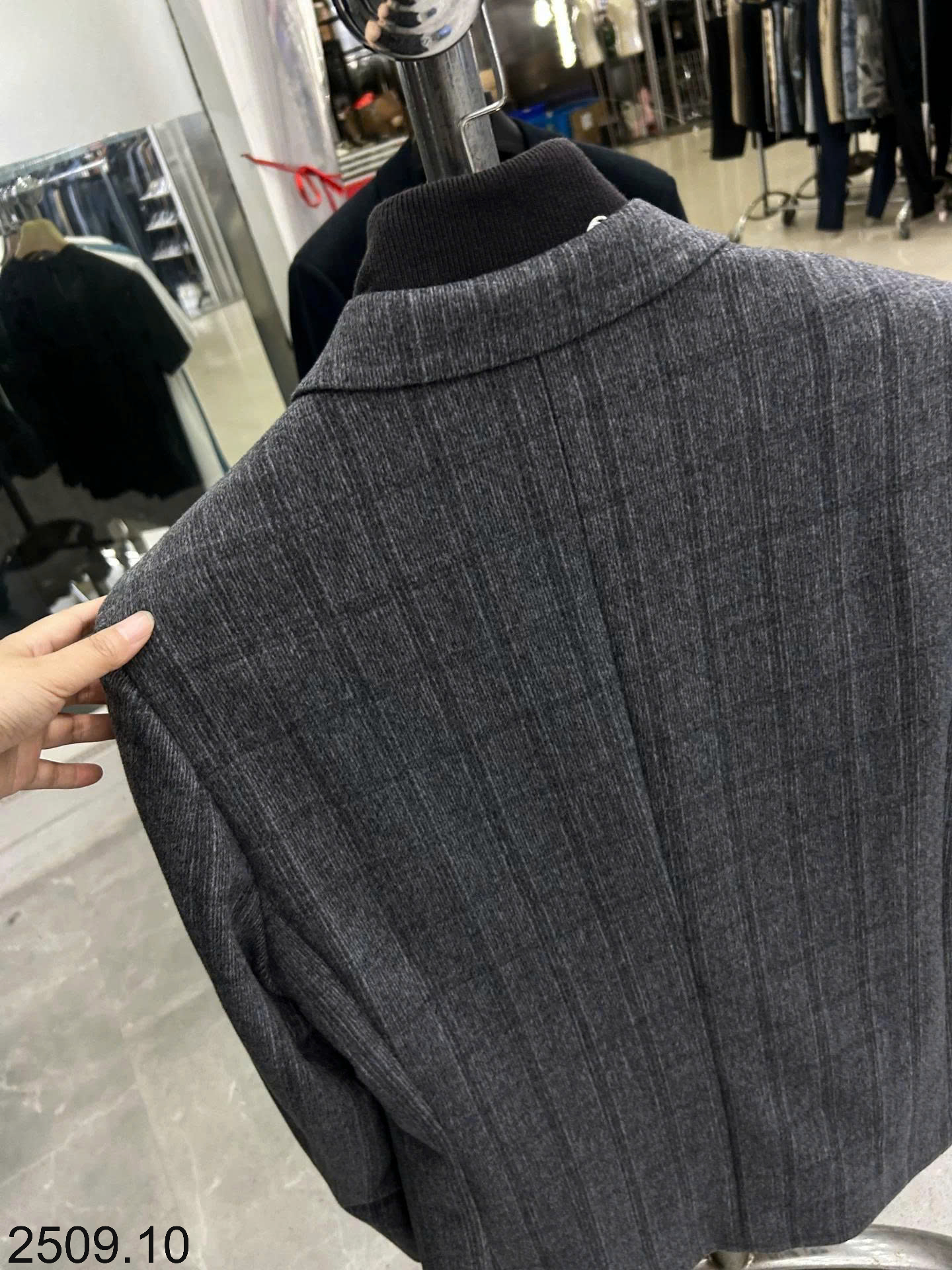 26HA2509.10 - ÁO KHOÁC VEST NAM