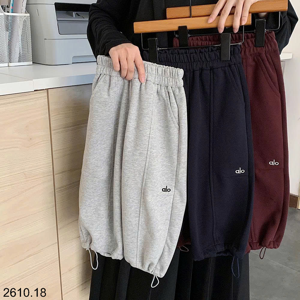 26HA2610.18 - QUẦN NỈ ỐNG RỘNG DÂY RÚT BÉ GÁI