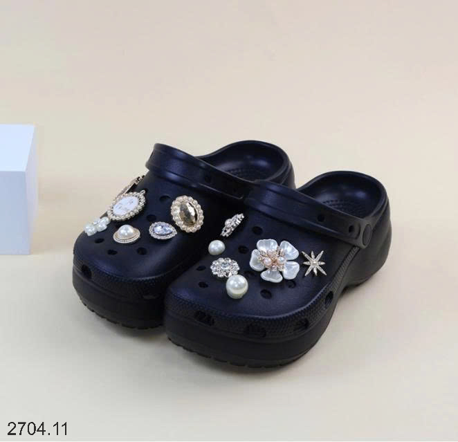 26HA2704.11 - SỤC NỮ EVA KÈM CHARM
