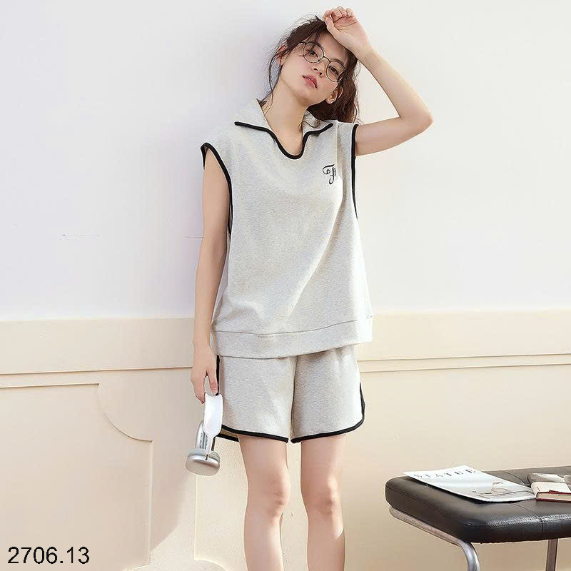 26HA2706.13 - BỘ CỘC NỮ KÈM BRA