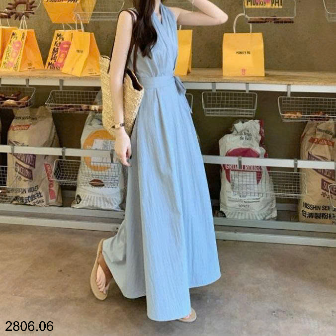 26HA2806.06 - ĐẦM DÀI KO TAY CỔ V