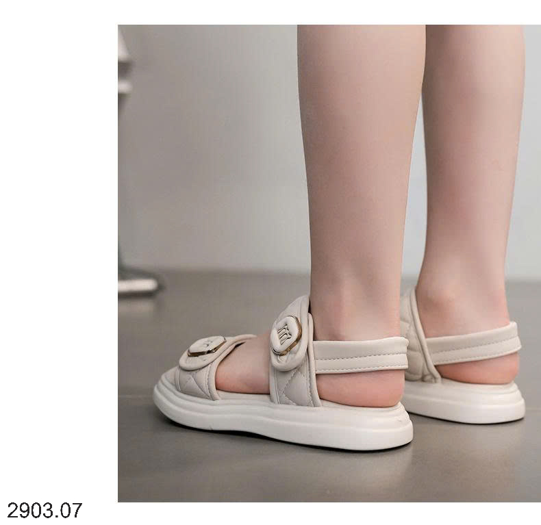 26HA2903.07 - SANDAL QUAI NGANG CHỮ M BÉ GÁI