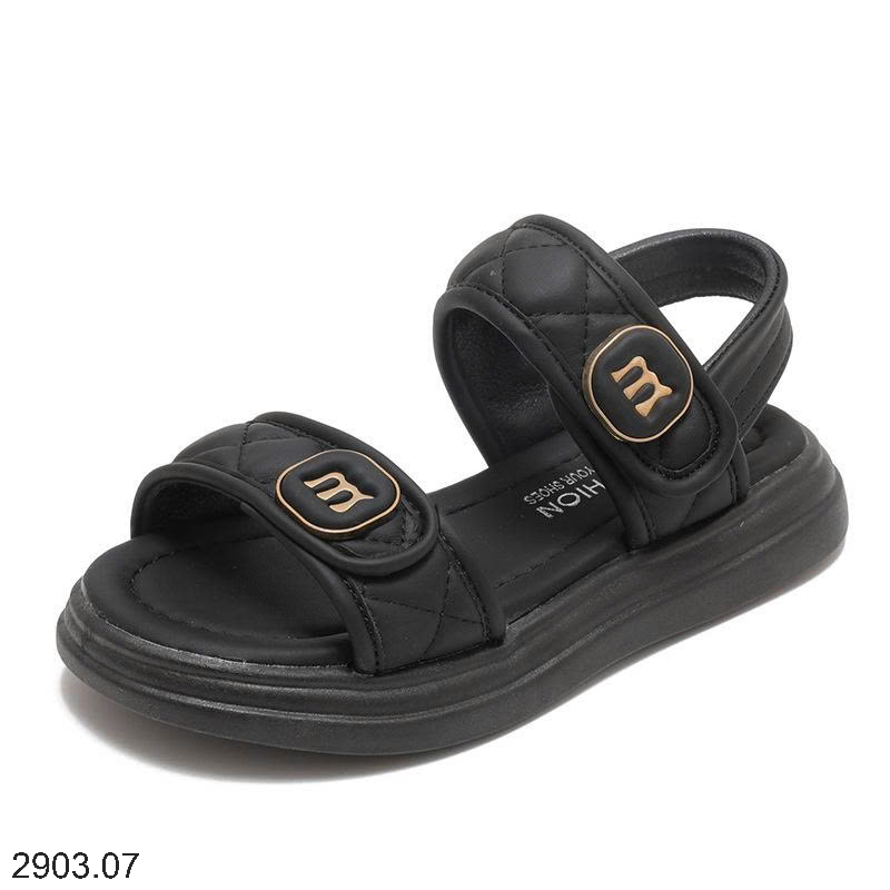 26HA2903.07 - SANDAL QUAI NGANG CHỮ M BÉ GÁI