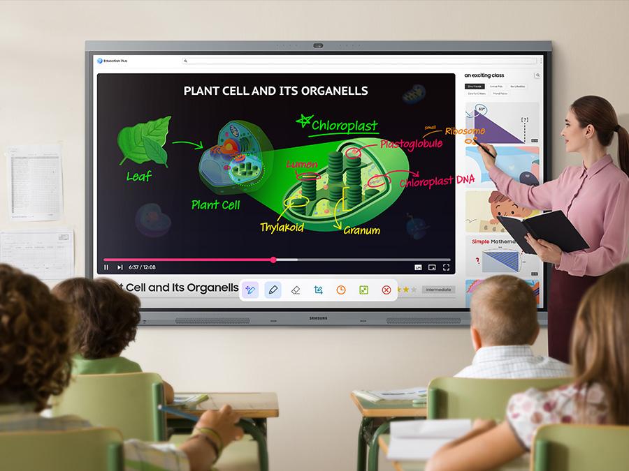 Nhân sự có thể mở file PowerPoint, PDF, bảng Excel và ghi chú trực tiếp trên màn hình rồi lưu