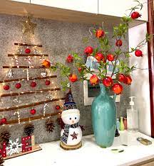Cành củi khô bỗng đắt hàng dịp Noel, giá lên đến cả trăm nghìn/bó