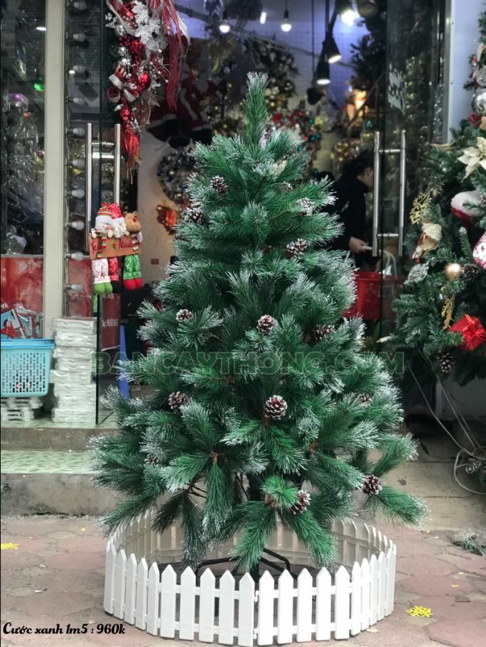 Cây thông noel lá cước xanh lăn kim tuyến cao 1m5