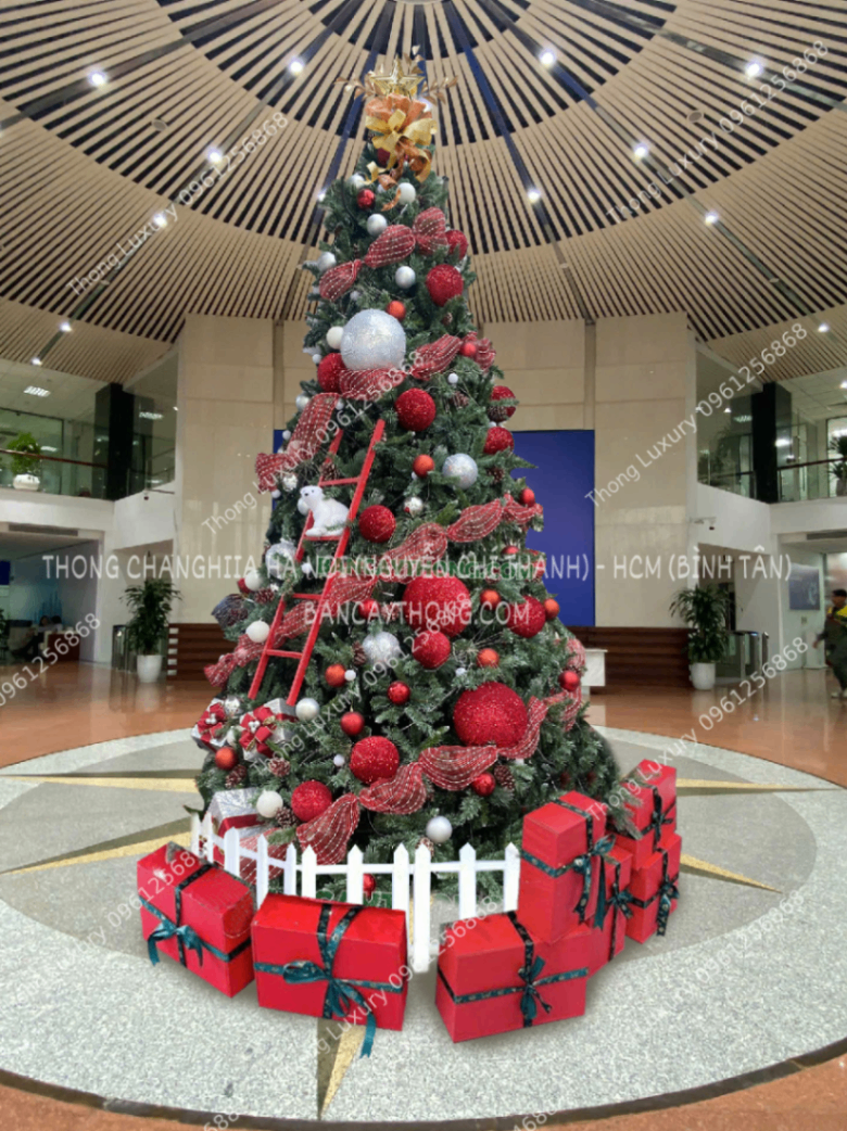 Cây thông noel 6m châu khổng lồ