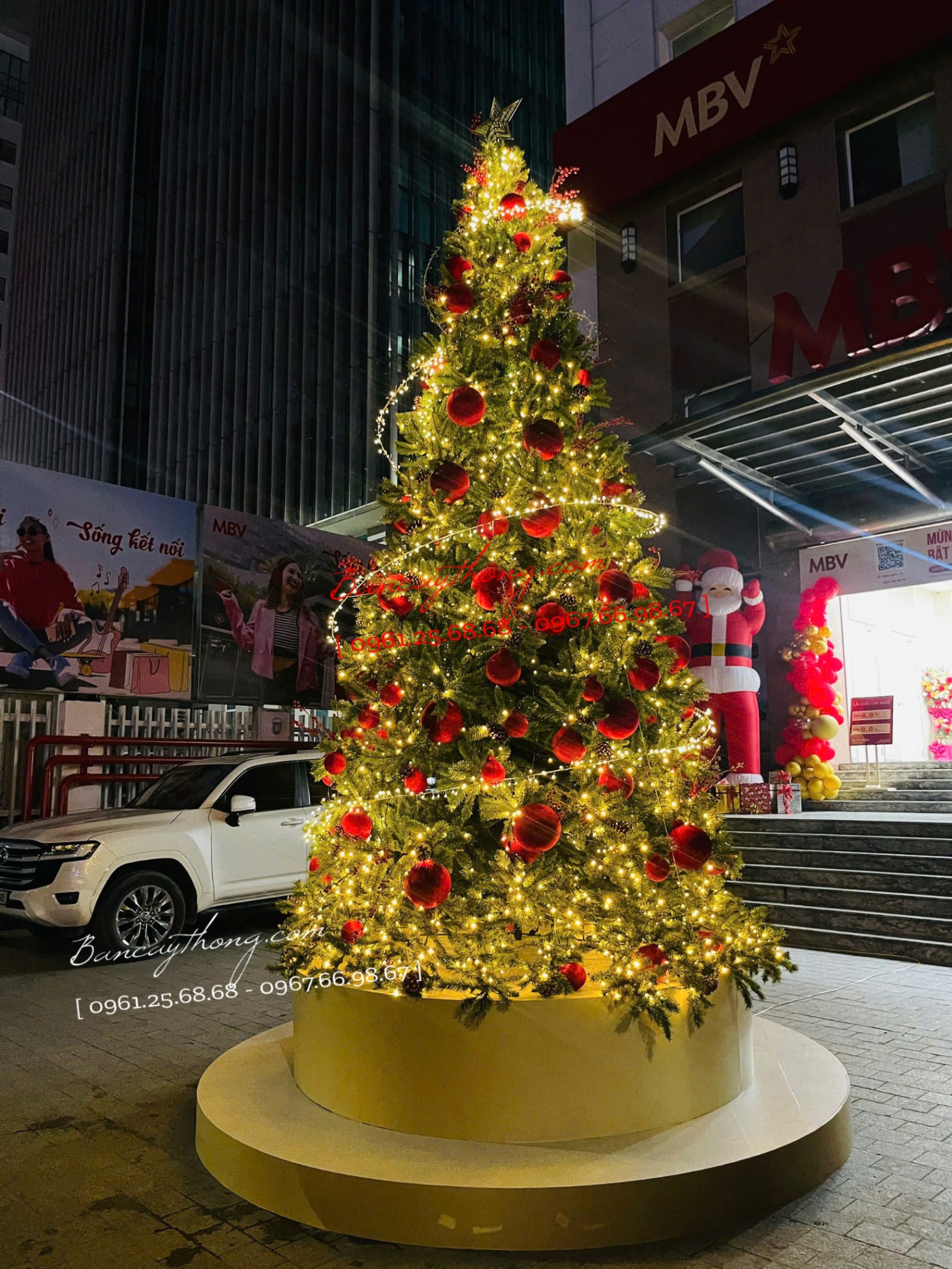 cây thông noel 5m hình chóp