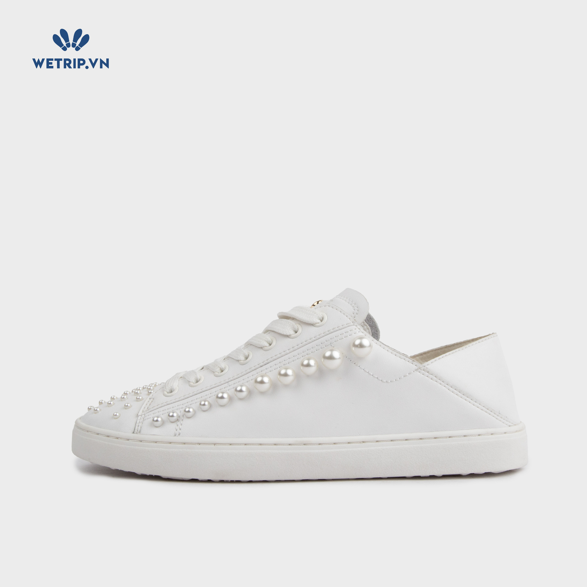 Sneaker Stuart Weitzman (trắng đính ngọc, gót dẫm) Mã SN-SWE-006-A