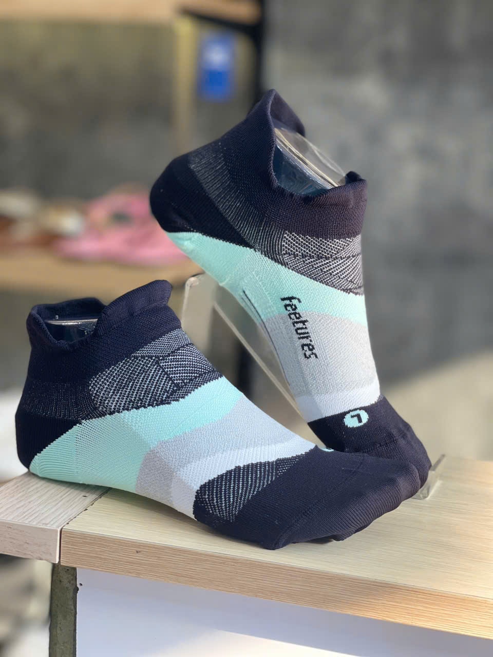 Tất Feetures thấp cổ (Đen ( xanh ngọc mix xám)) Mã TAT-FTR-TC-001-M