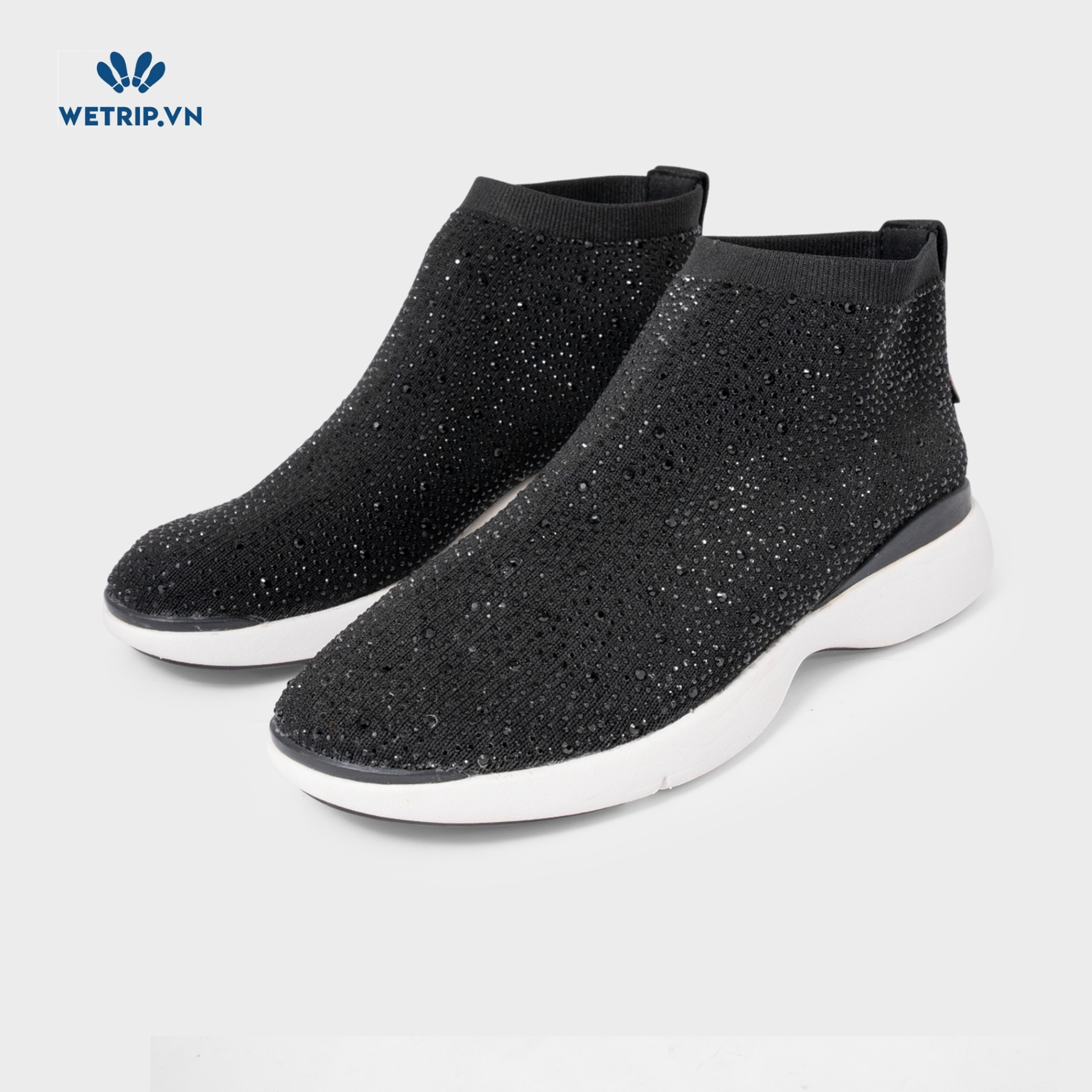 Boots Mắt Cá Đế Bằng Bussola (đen đính đá) Mã BMC-DB-BSL-099-A