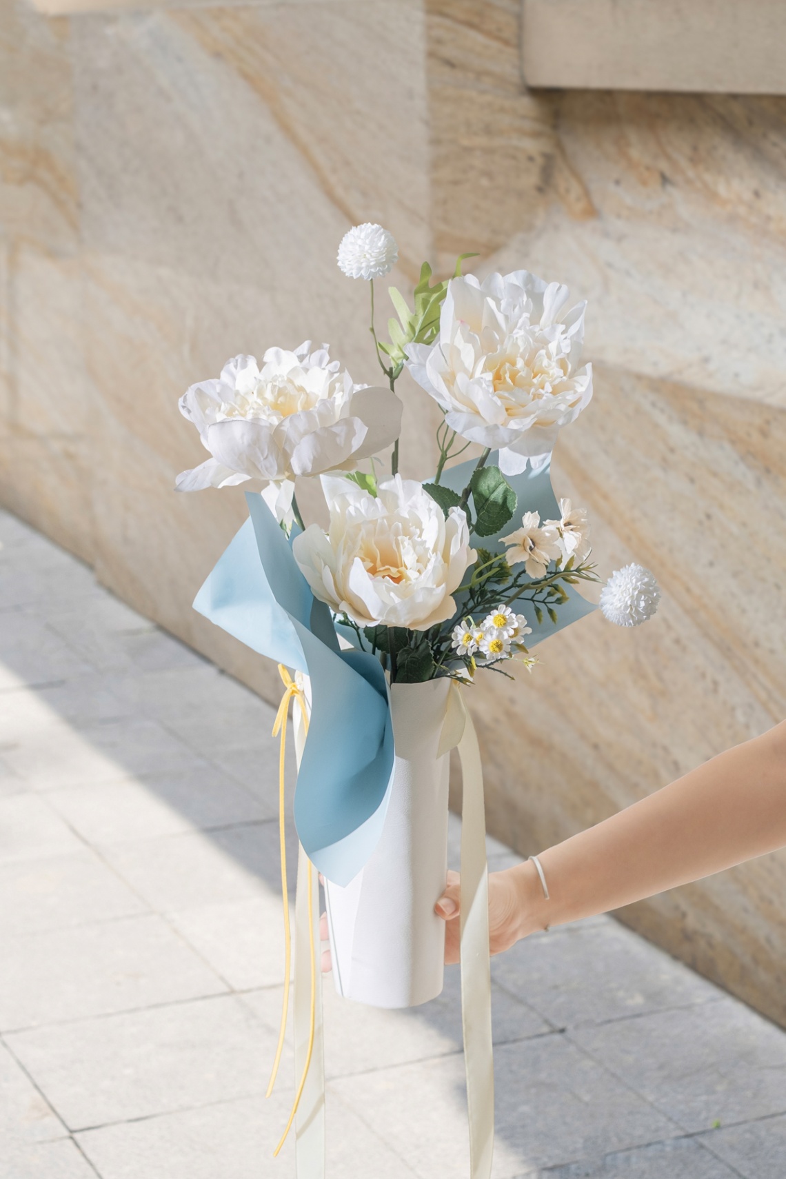 Freestanding Bouquet Tall - Light