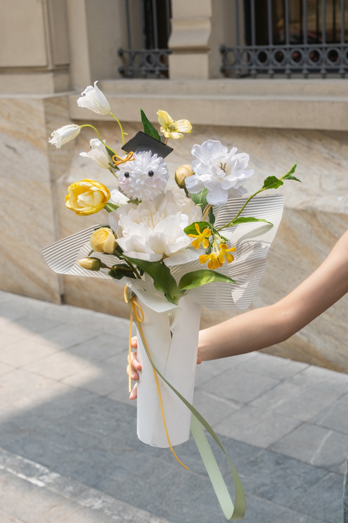Freestanding Bouquet Tall - Rise