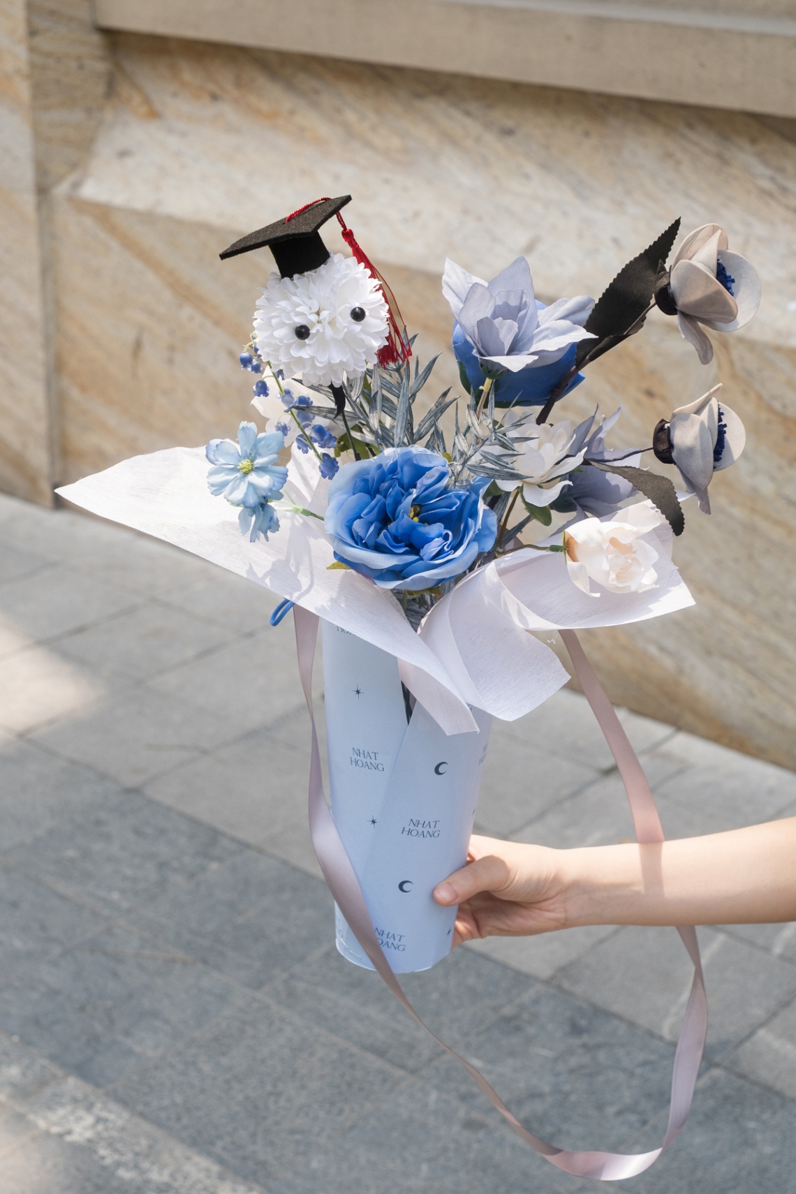 Freestanding Bouquet Tall - Hope