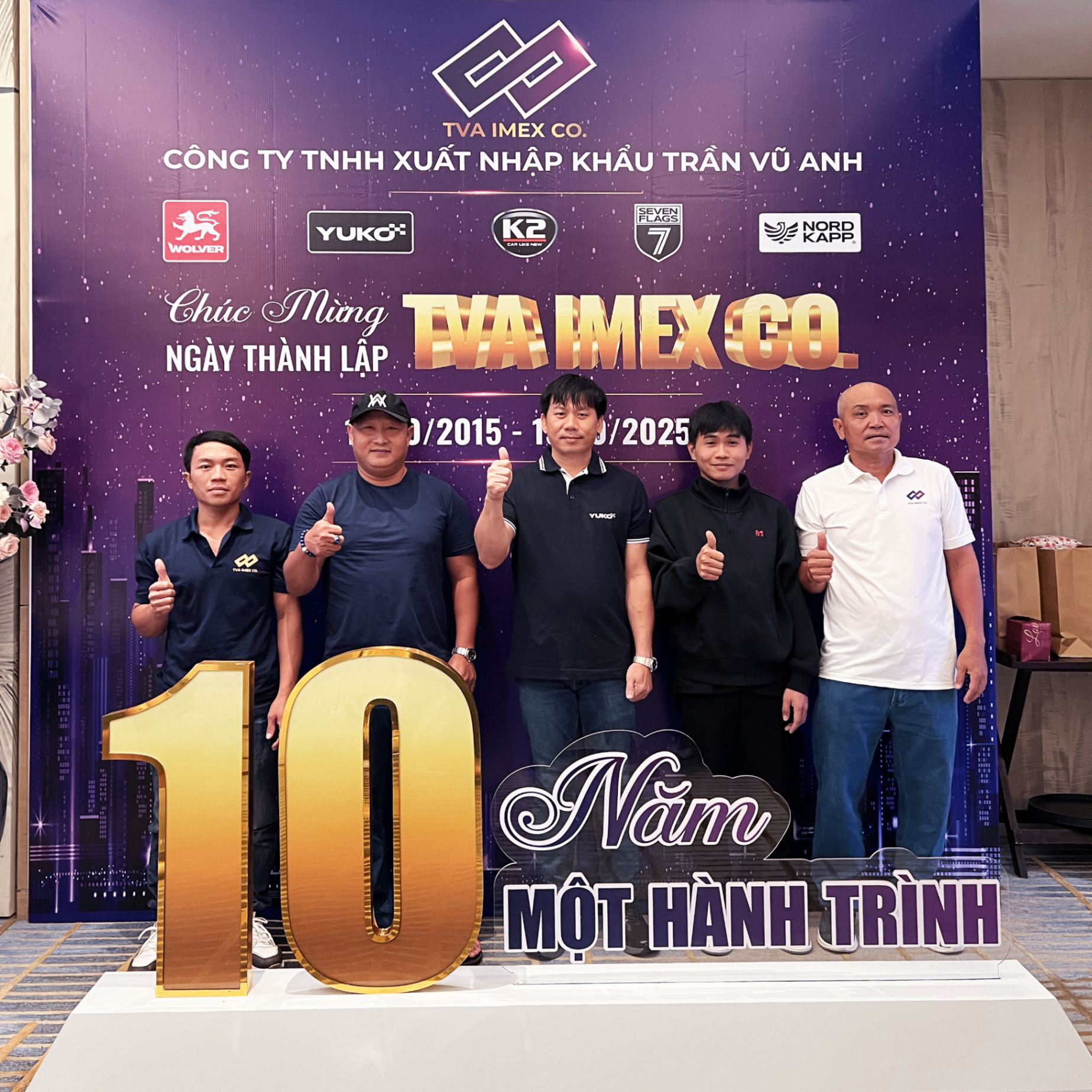 KY-NIEM-10-NAM-THANH-LAP-CONG-TY-TNHH-XNK-TRAN-VU-ANH_blob-2.png