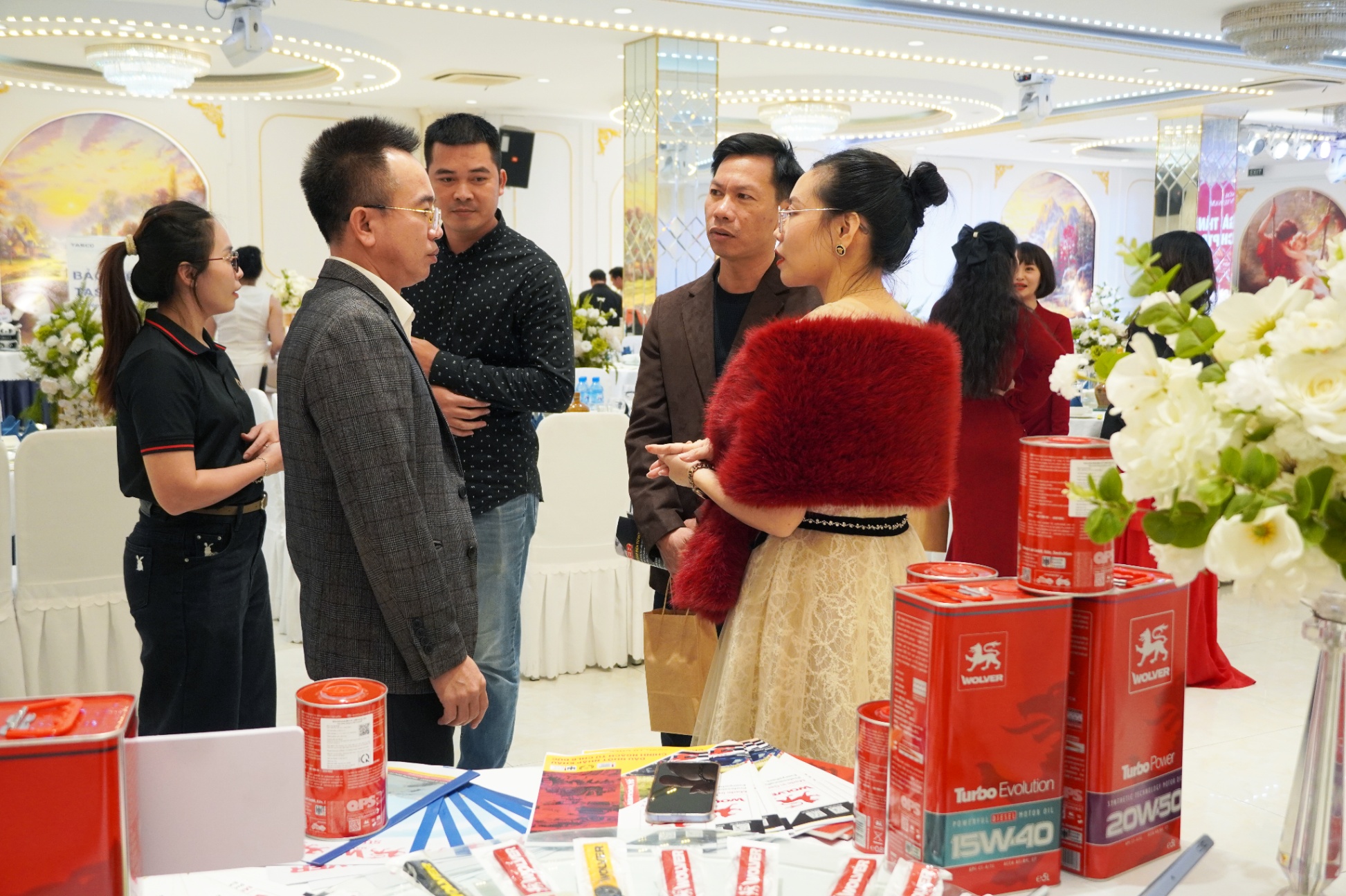 WOLVER-CO-MAT-TAI-SU-KIEN-VBNA-CHUC-MUNG-SINH-NHAT-CHAPTER-9-8.jpg