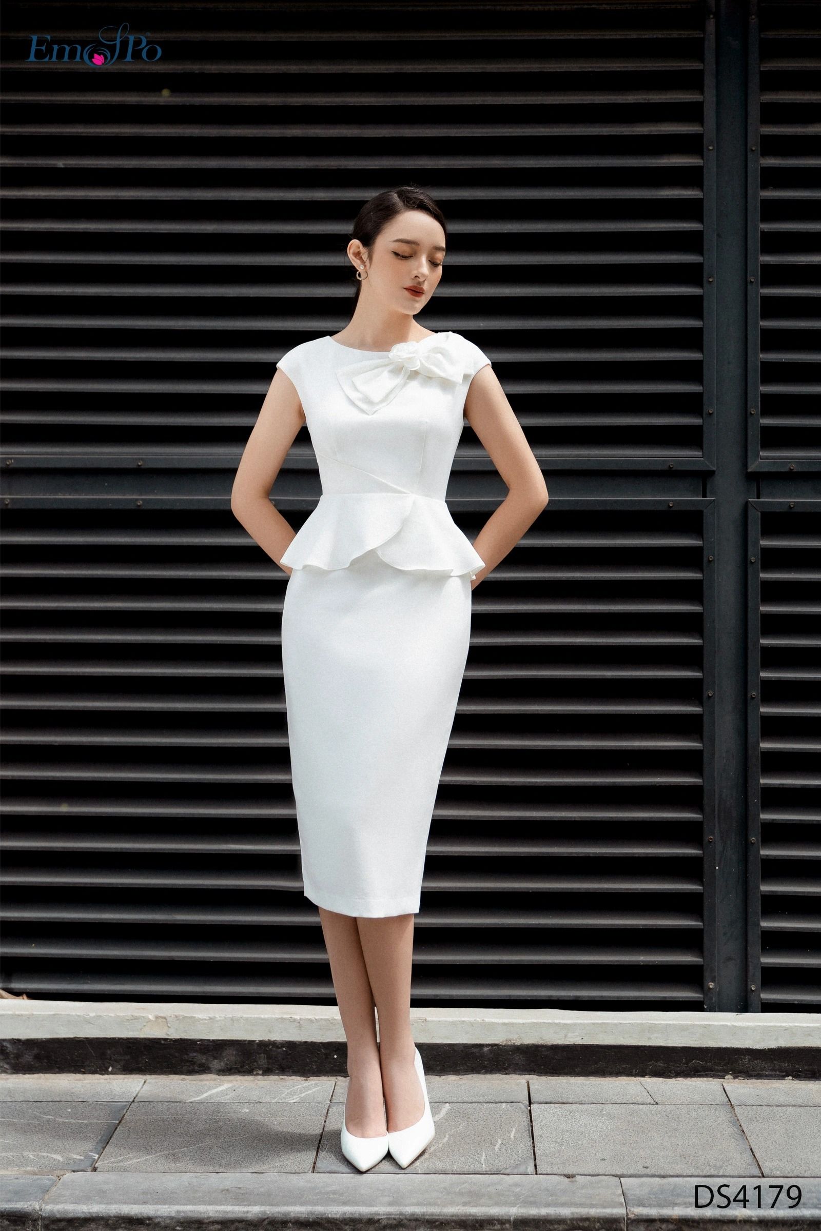 Đầm vaỉ đính nơ hoa,eo tà peplum