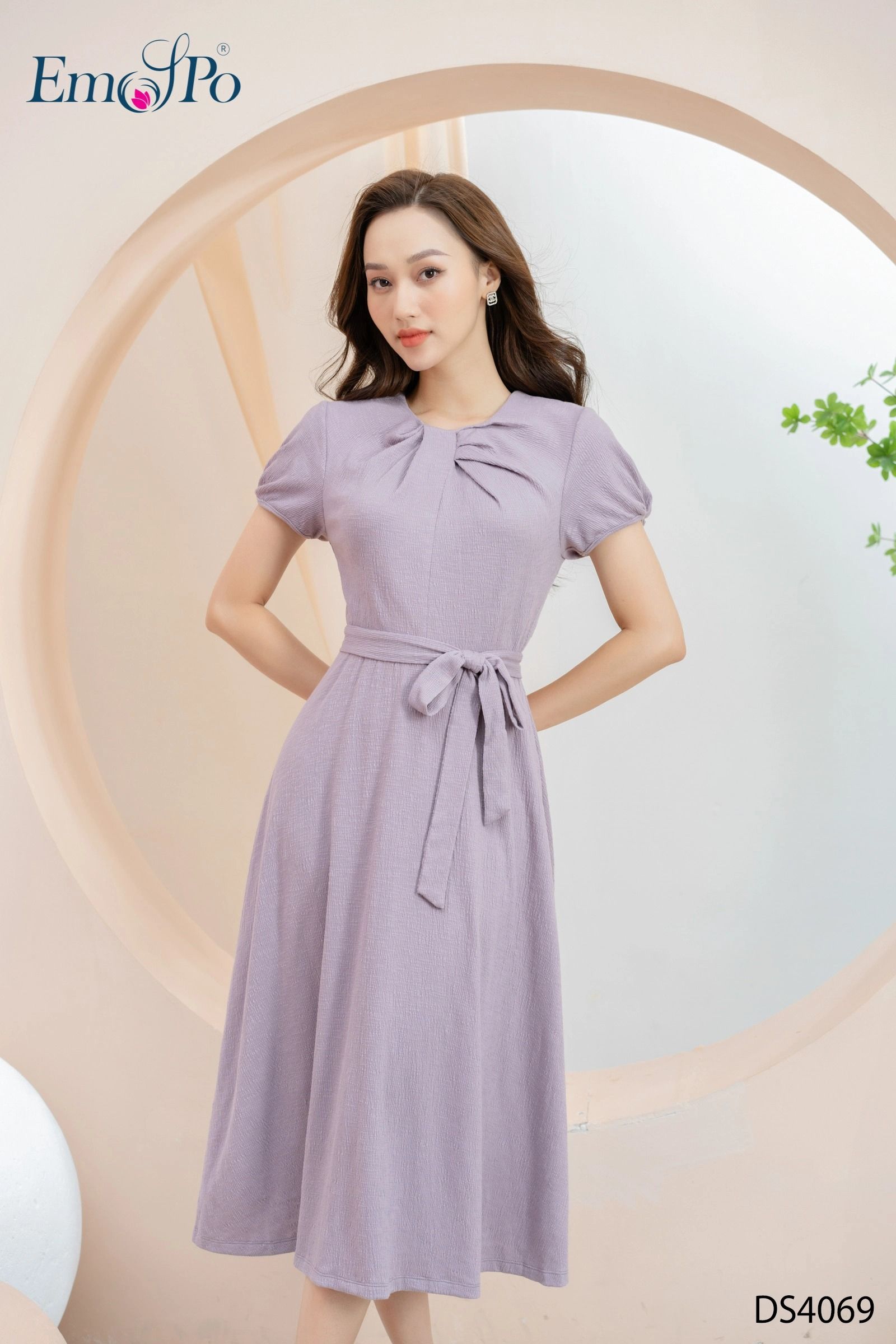 DS4069 - Đầm xòe rúm cồ, đai eo rời